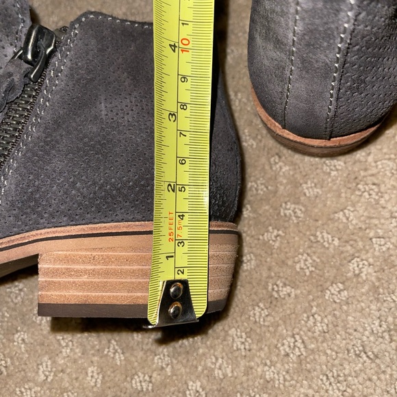 Stylish Black Ankle Boots - Picture 6 of 6